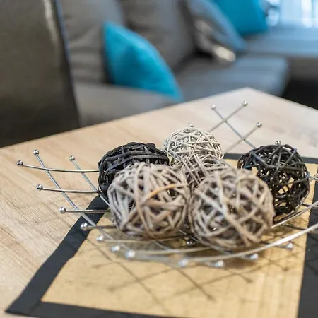 Blue тerrace Center Warna